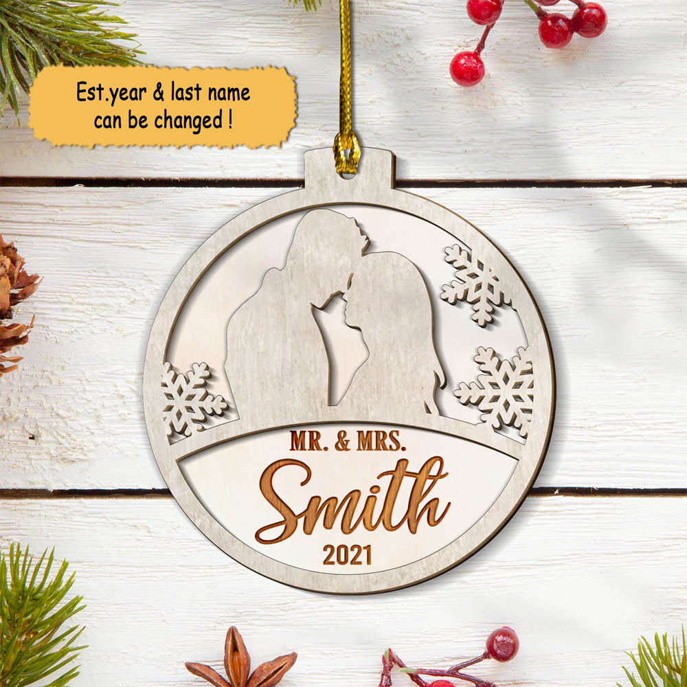 Mr & Mrs, Christmas Gif, Personalized Wood Ornament For Couples, Name & Date can be changed