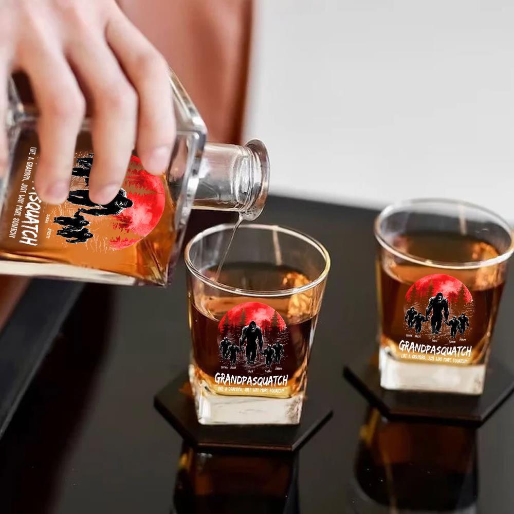 Papasquatch, Like A Grandpa, Just Way More Squatchy - Personalized Decanter Set