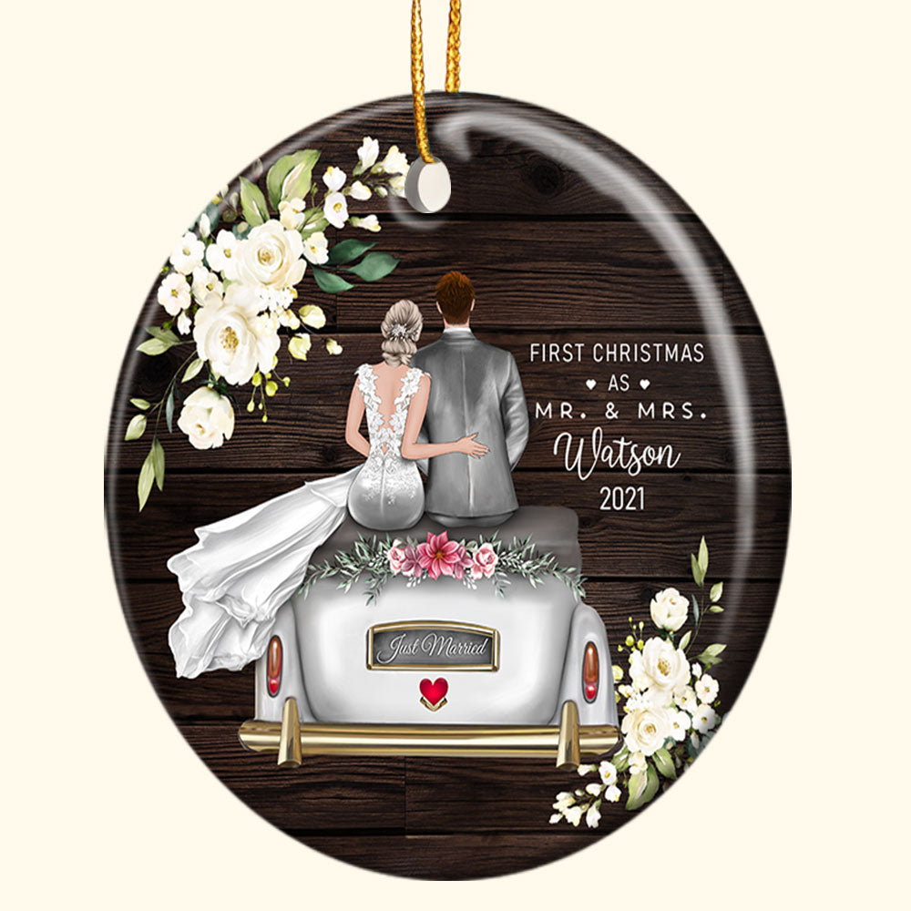 Custom Mr. & Mrs. Ornament, Christmas Gift, Anniversary Gift, Wedding Gift, Last Name, Date & Character can be changed