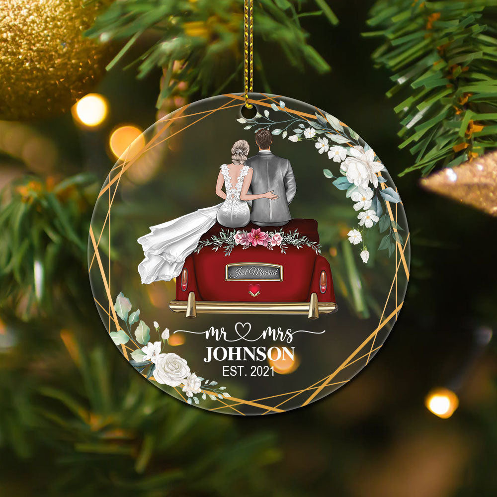 Custom Mr. & Mrs. Acrylic Ornament, Christmas Gift, Wedding Gift, Last Name, Date & Character can be changed TRHN, Made By Acrylic And One Side Print