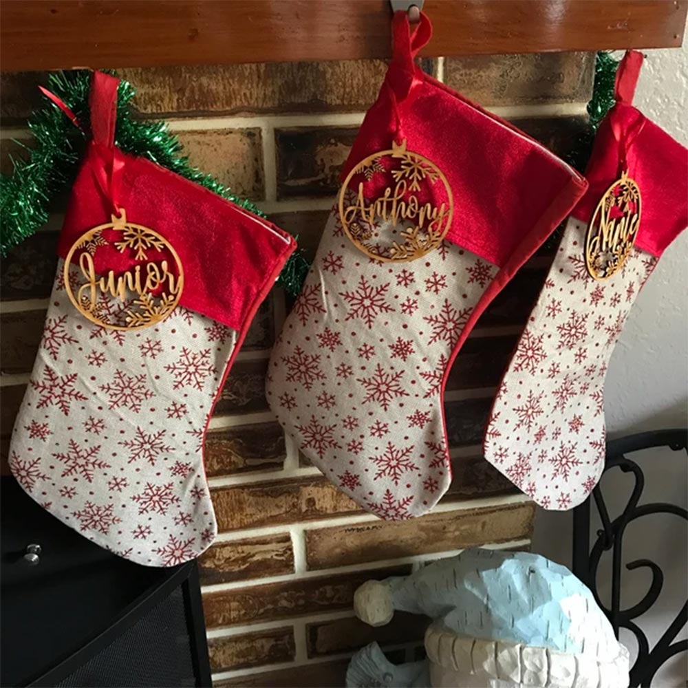 Personalized Christmas Name Ornament, 2021 Wooden Xmas Ornaments With Family Member Names, Custom Holiday Ornament TRHN