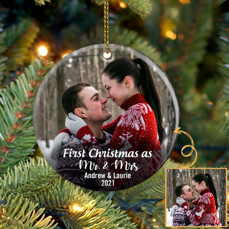 Our First Christmas Ornament Married Personalized Christmas Ornaments Mr and Mrs Gifts Couple Newlywed Gift Just Married 2021 Picture Can Be Changed, TRNA