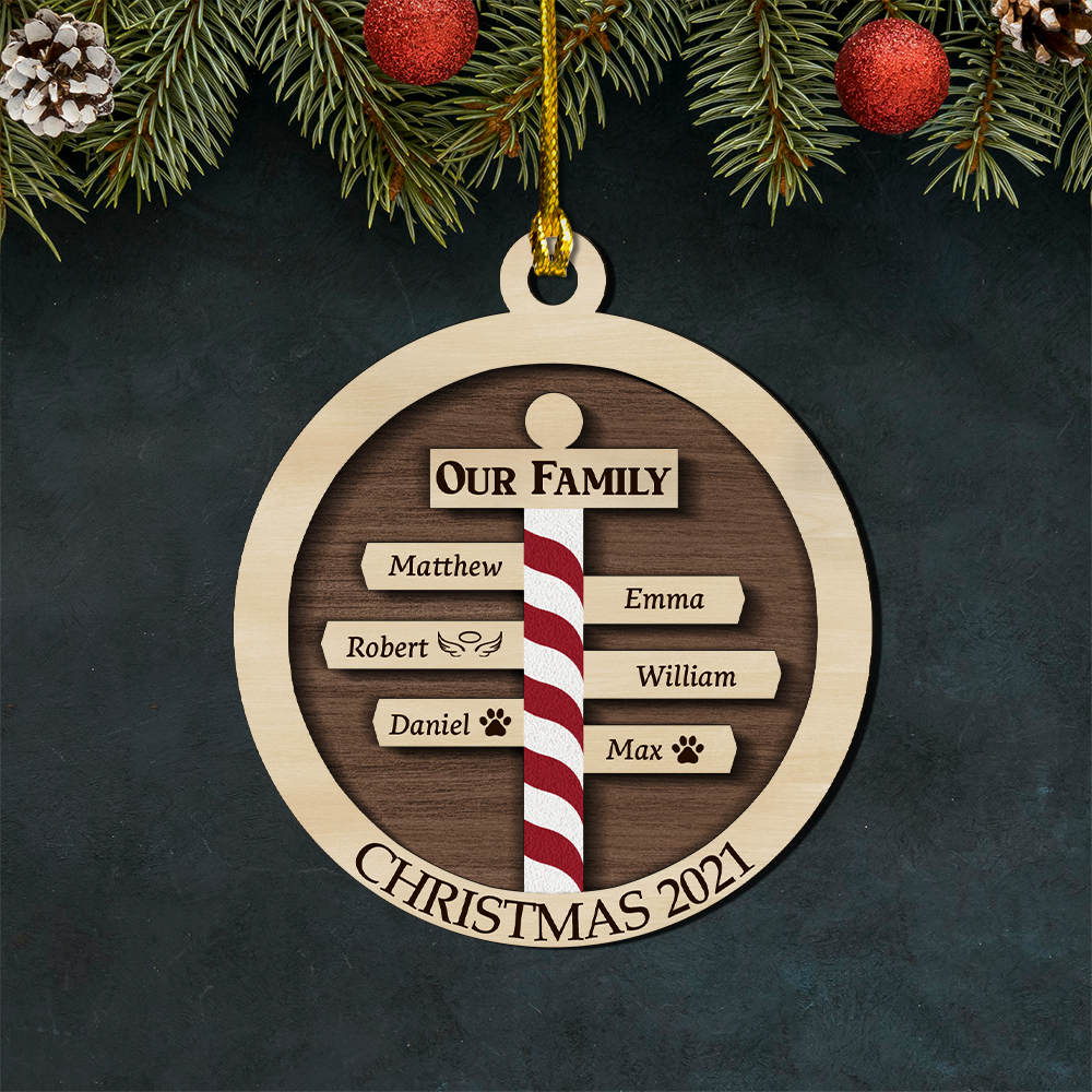 Personalized Christmas Family Ornament, 2021 Wooden Xmas Ornaments With Family Member Names, Custom Holiday Ornament